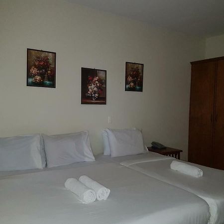 Joyful Island Hostel - Cebu City Екстер'єр фото