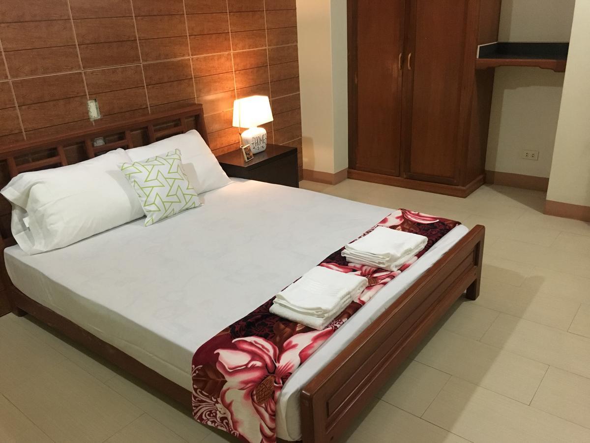 Joyful Island Hostel - Cebu City Екстер'єр фото