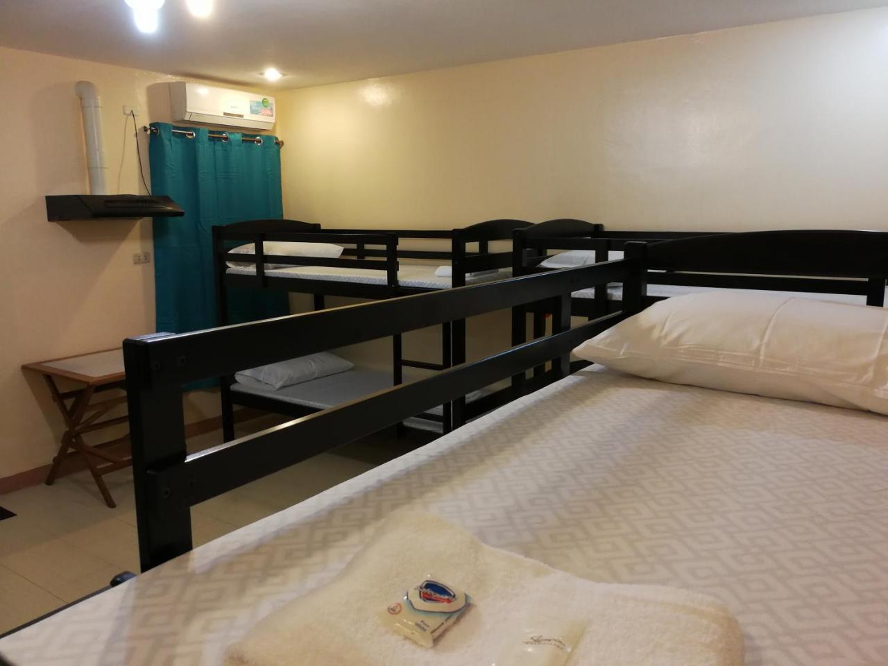 Joyful Island Hostel - Cebu City Екстер'єр фото