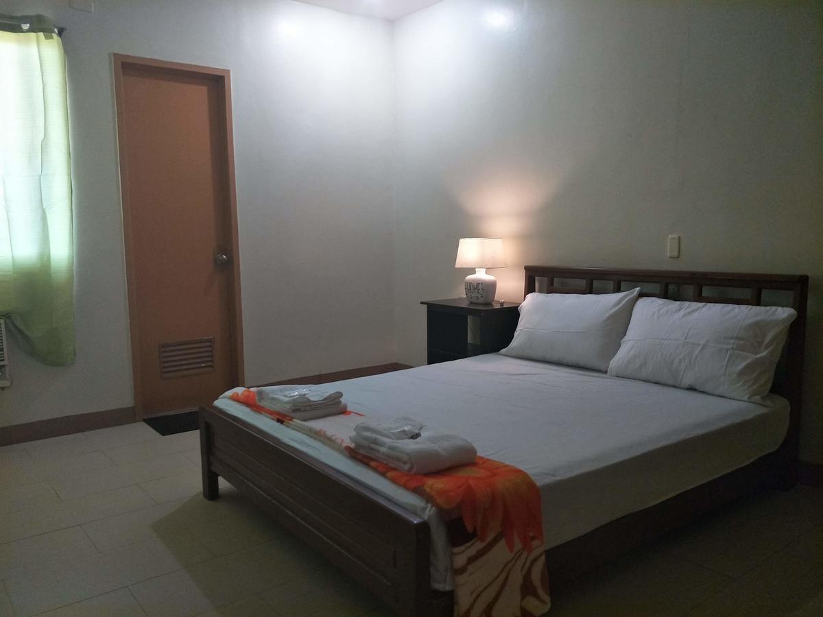 Joyful Island Hostel - Cebu City Екстер'єр фото