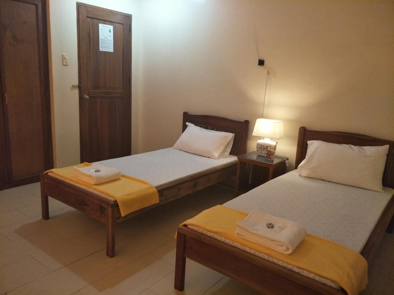 Joyful Island Hostel - Cebu City Екстер'єр фото