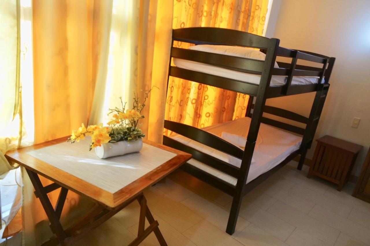 Joyful Island Hostel - Cebu City Екстер'єр фото