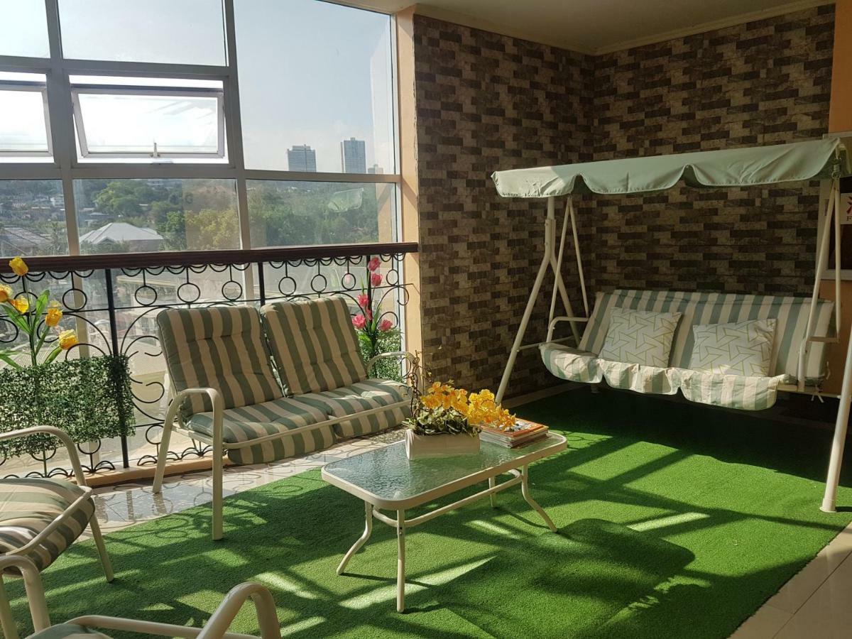 Joyful Island Hostel - Cebu City Екстер'єр фото