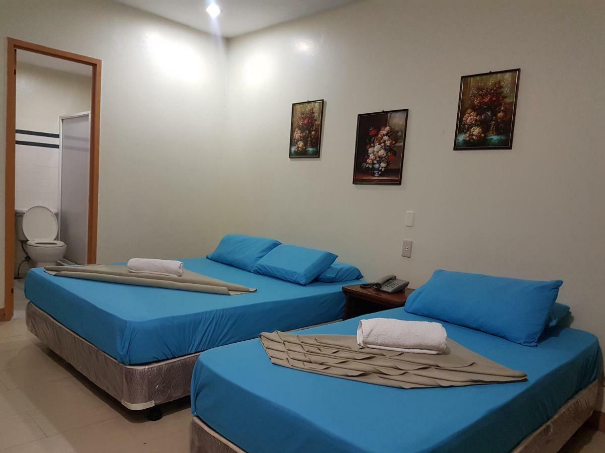 Joyful Island Hostel - Cebu City Екстер'єр фото