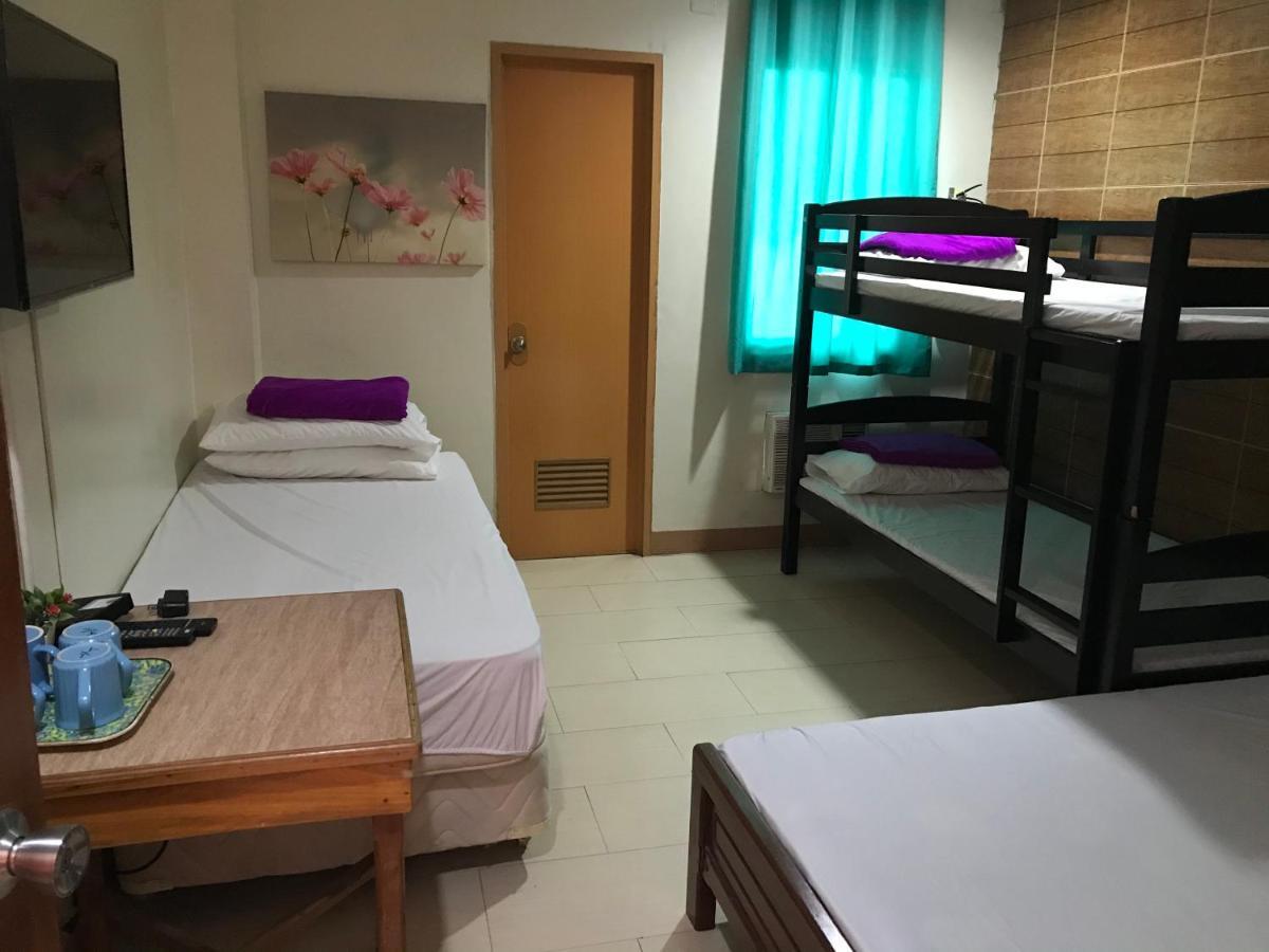 Joyful Island Hostel - Cebu City Екстер'єр фото